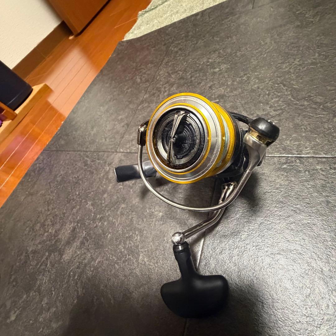 DAIWA ダイワ 17エクセラー 2508RH スピニングリール 中古