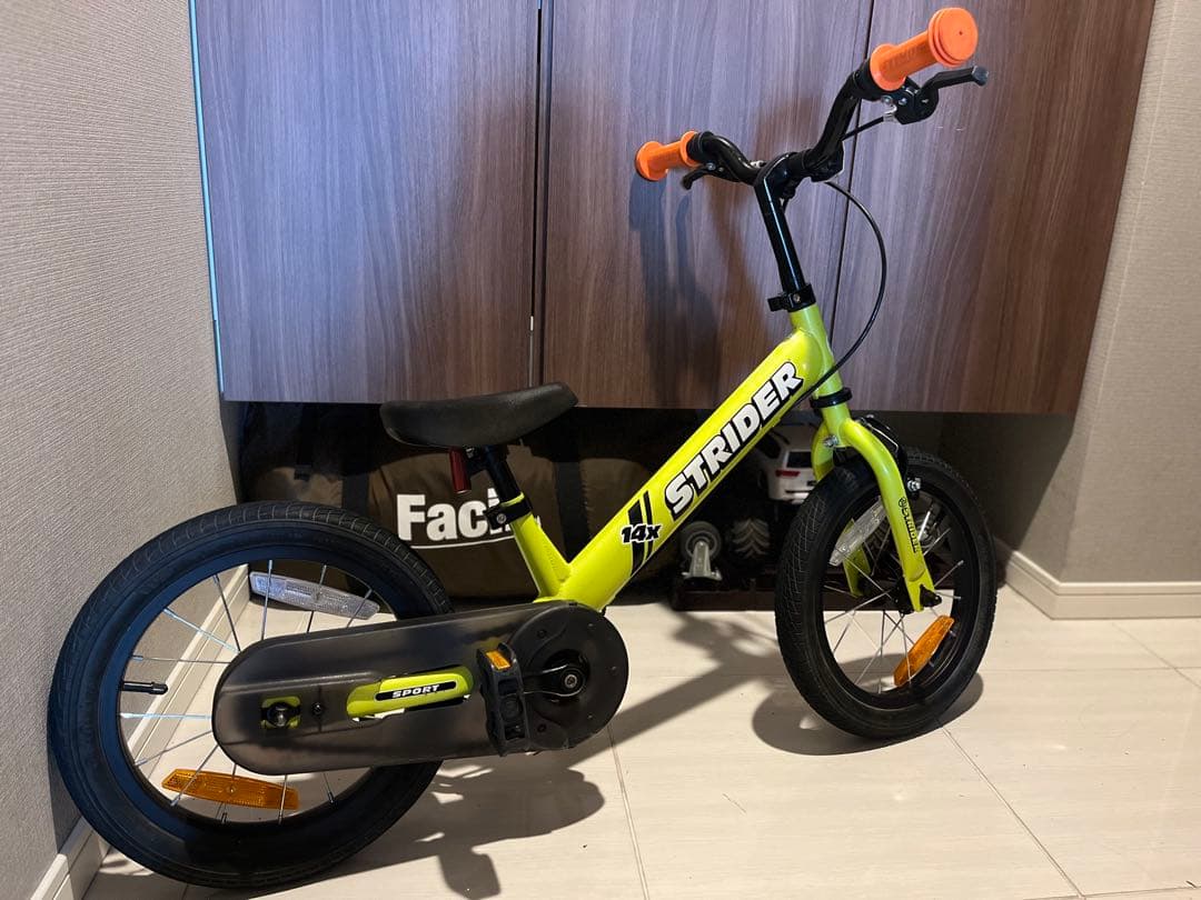STRIDER ストライダー 14x LIME YELLOWグリップカスタム