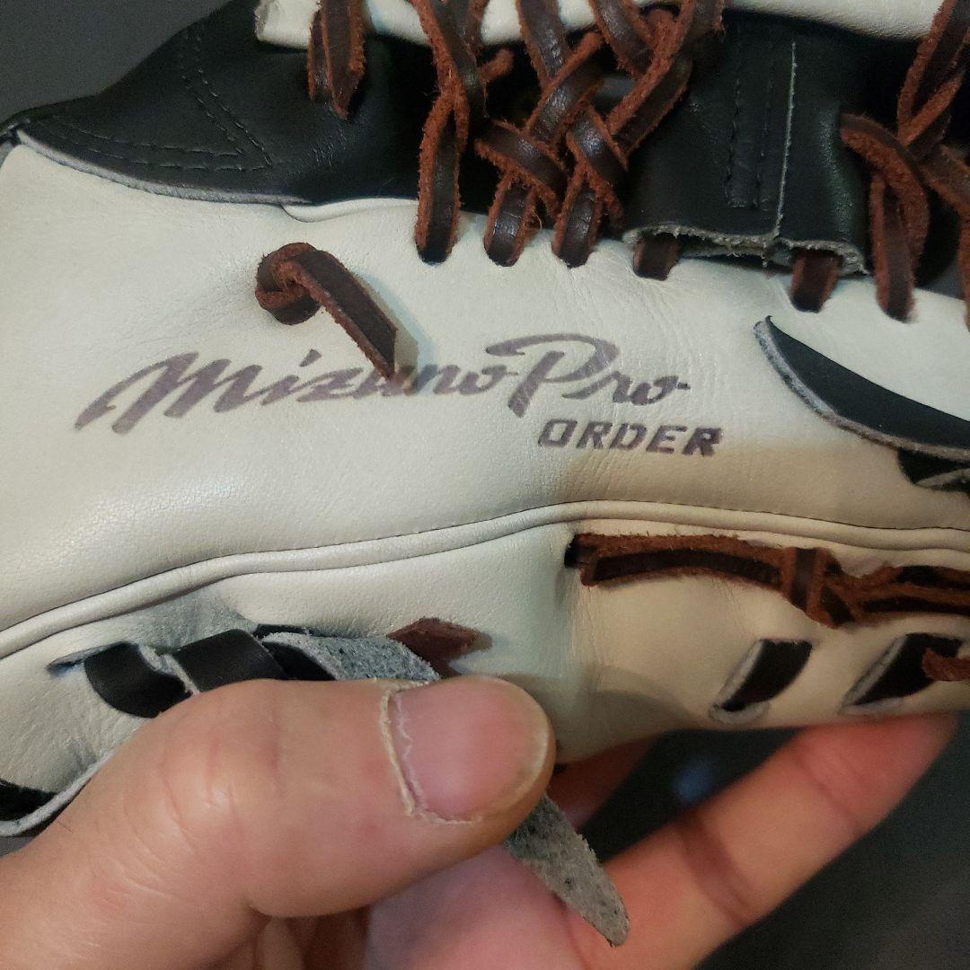 Mizuno Pro 軟式オーダーグローブ 黒/白