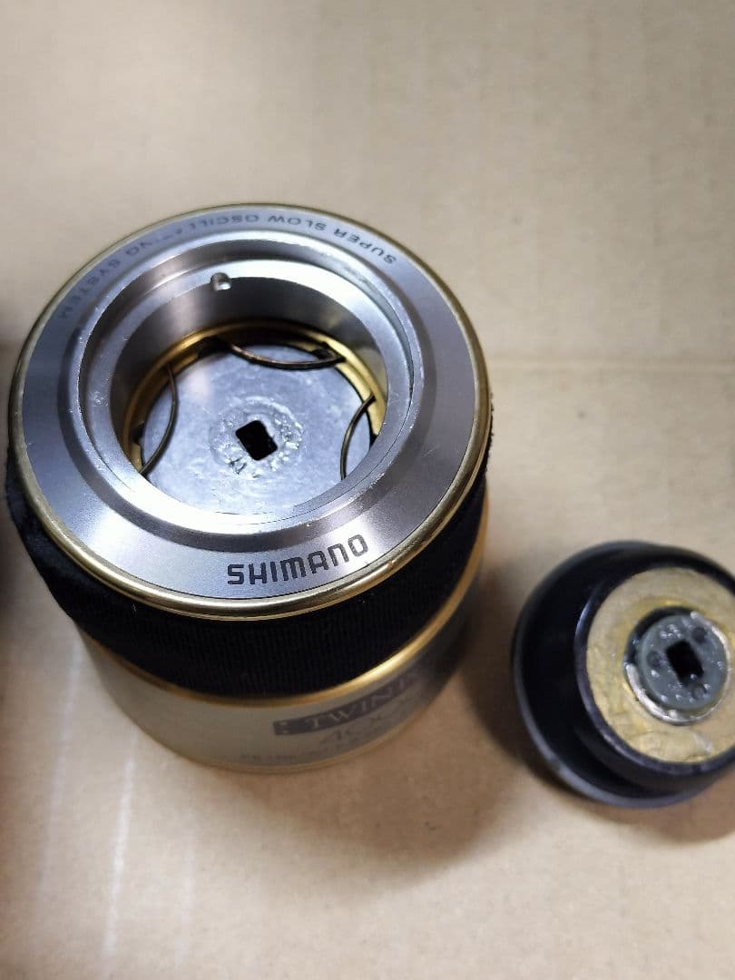SHIMANO TWIN POWER 4000HG スピニングリール