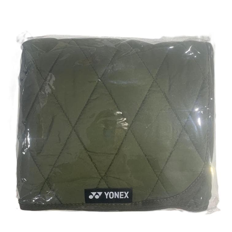プレゼントあり！新品未使用　YONEXジオブレイク７０Ｓステア　02GB7S-S