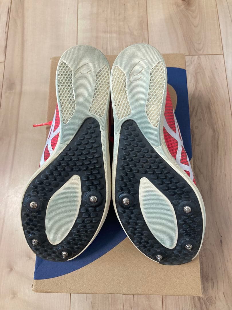ASICS スパイクシューズ レッド