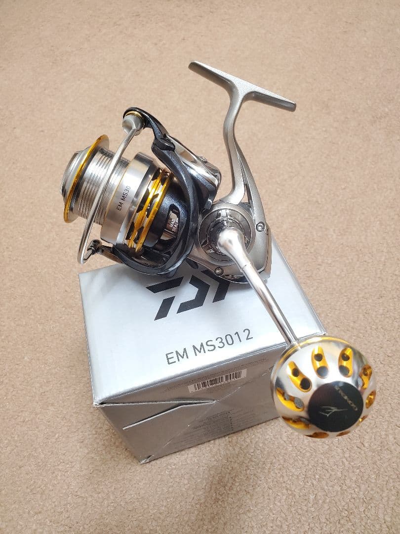 DAIWA 16' EM MS3012 スピニングリール