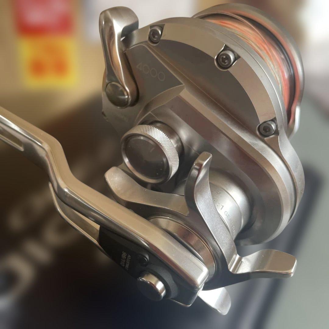 SHIMANO OCEA JIGGER 4000 ベイトリール