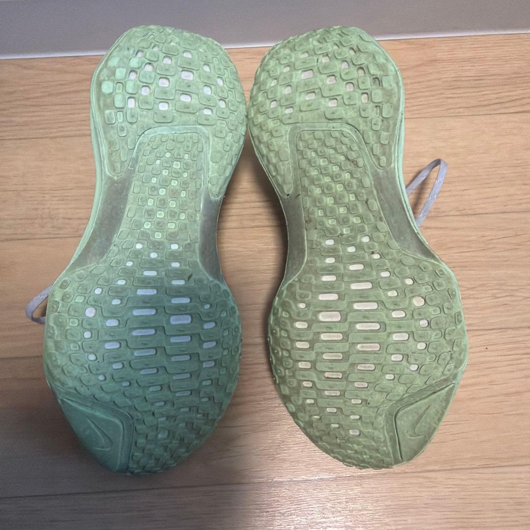 Nike インヴィンシブルラン3 26