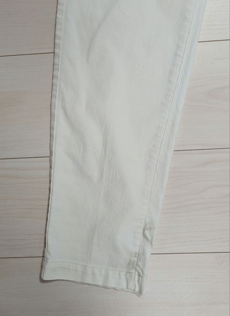 最終【転居のため値下げ】PEARLY GATES ホワイトパンツ　サイズ4（M）
