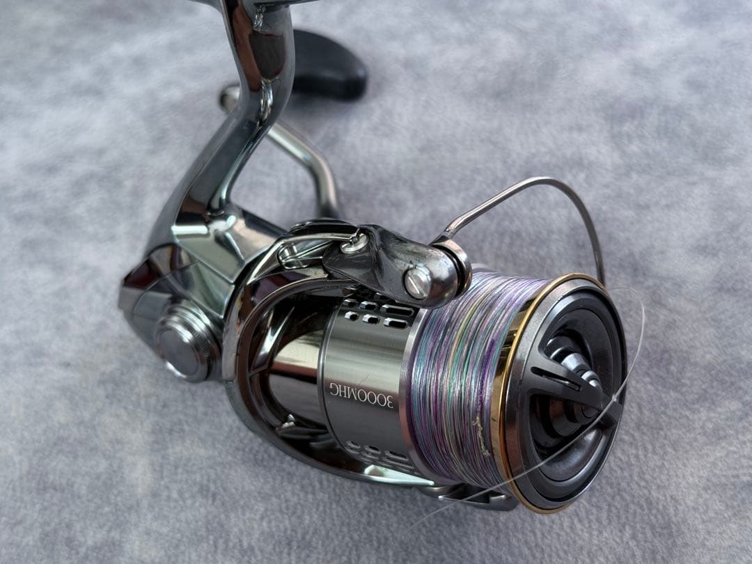 SHIMANO STELLA 3000MHG スピニングリール18ステラ　シマノ