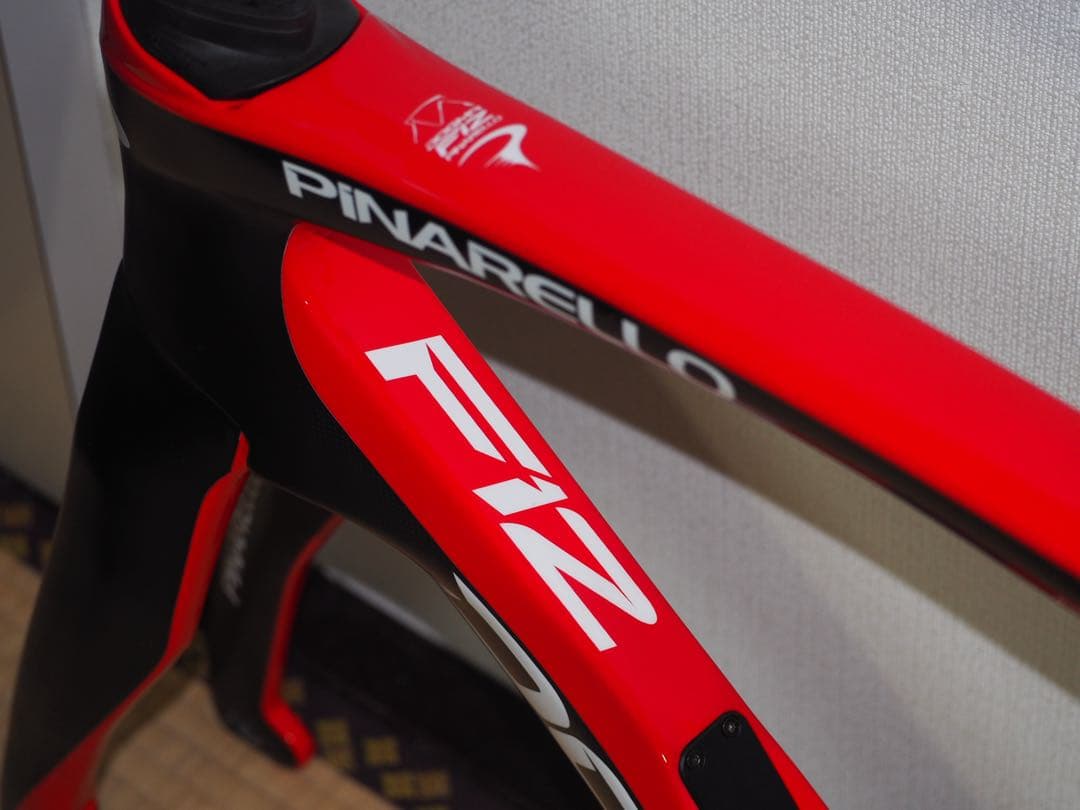 PINARELLO DOGMA F12 disc ロードバイク　フレームセット