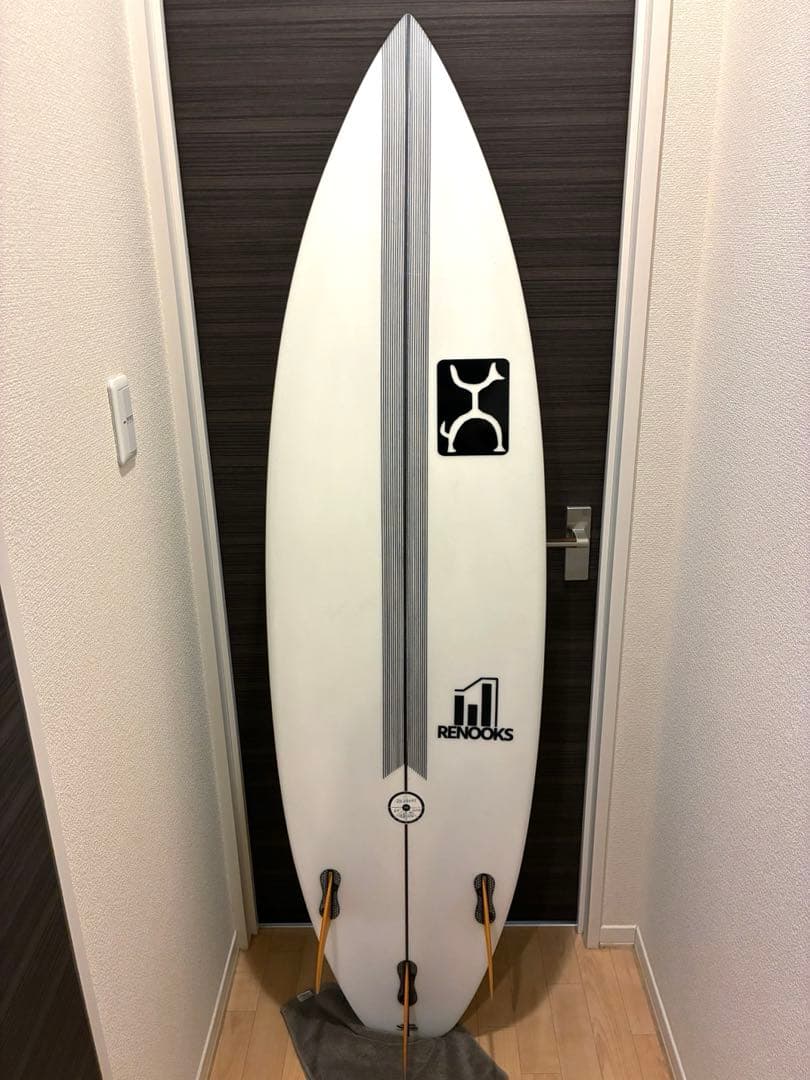 【送料込み】RENOOKS ショートボード 6'0\"