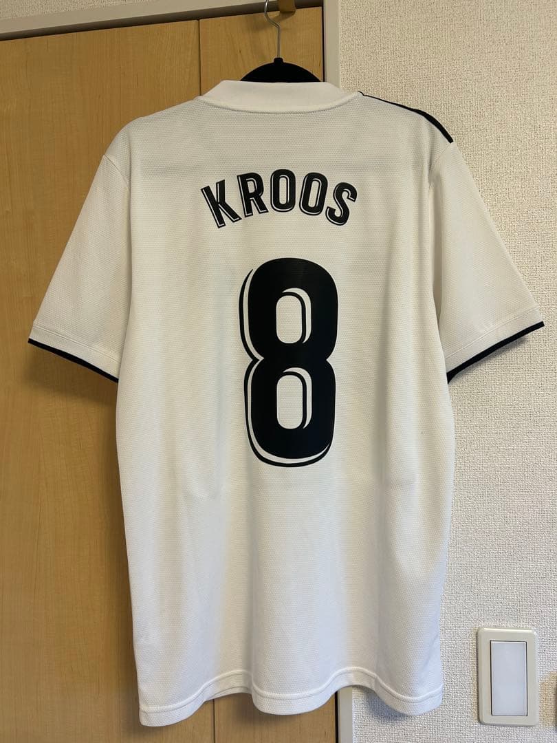 18-19 レアル・マドリード No.8 トニ・クロース サッカーユニフォーム