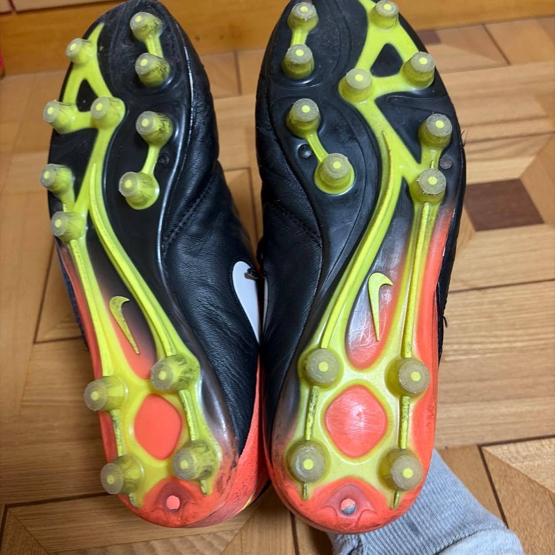 Nike ティエンポレジェンド6
