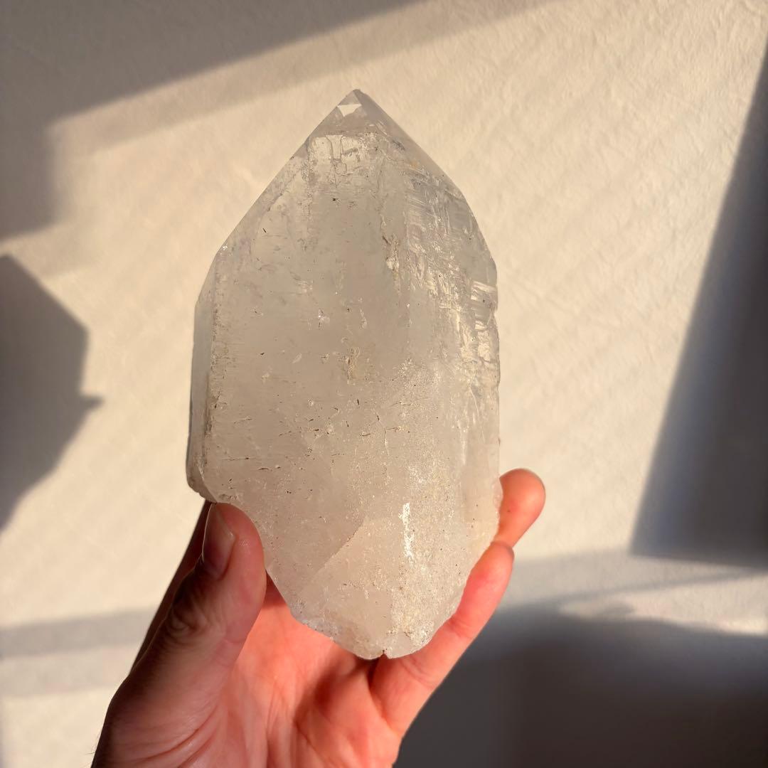 【迫力 920g】ブラジル産 水晶ポイント 台座セット（高さ20cm）原石 浄化