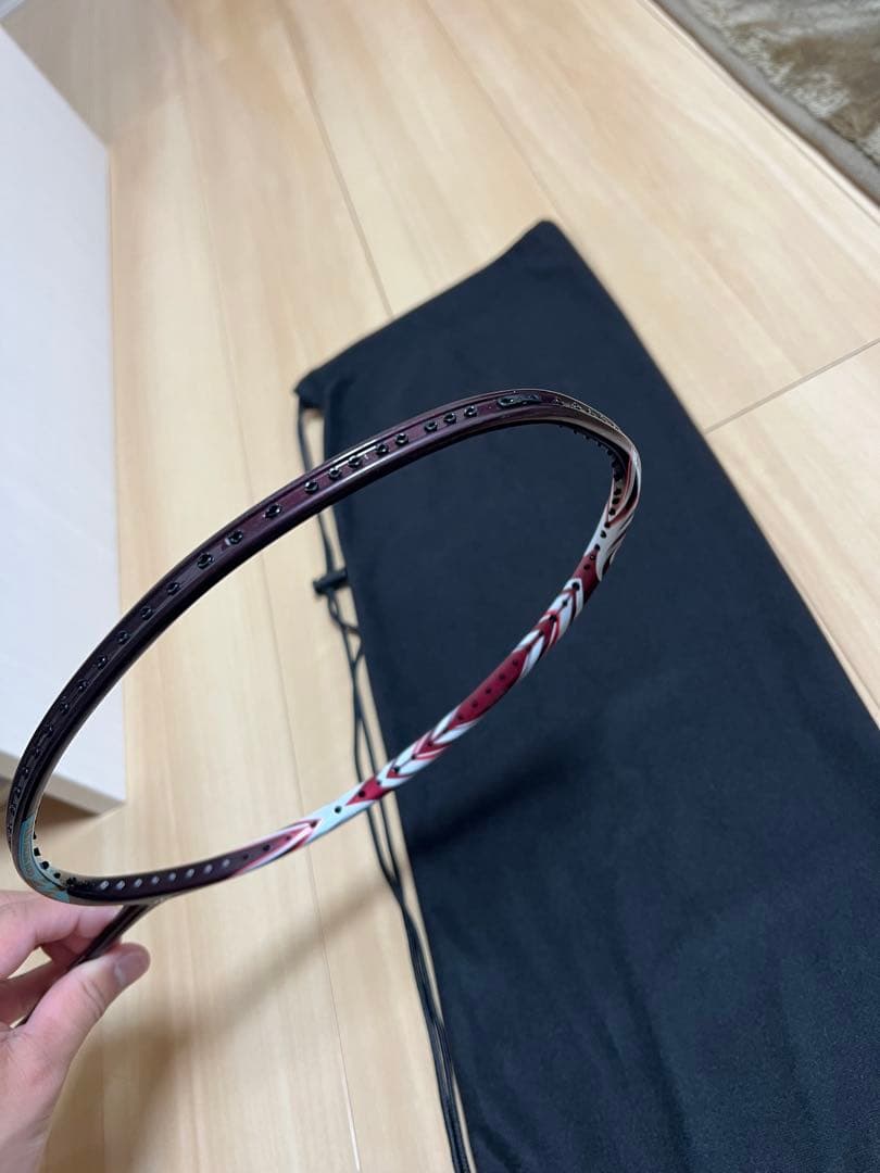 YONEX アストロクス100zz 4U6