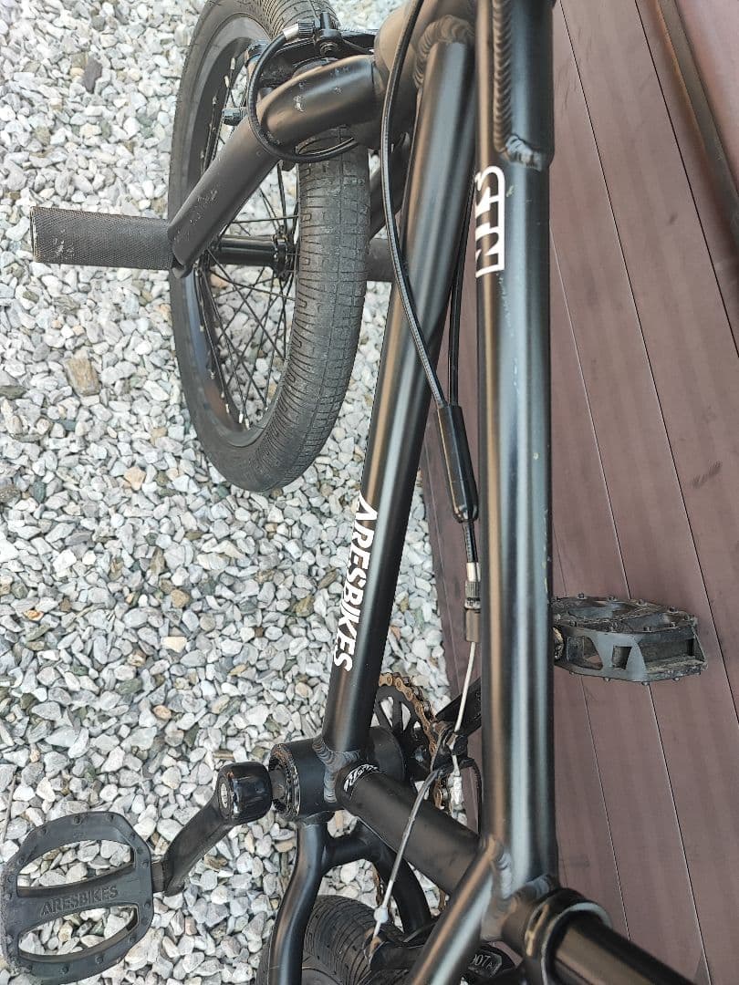 aresbikes キッズ 16インチ　STN BMX 黒