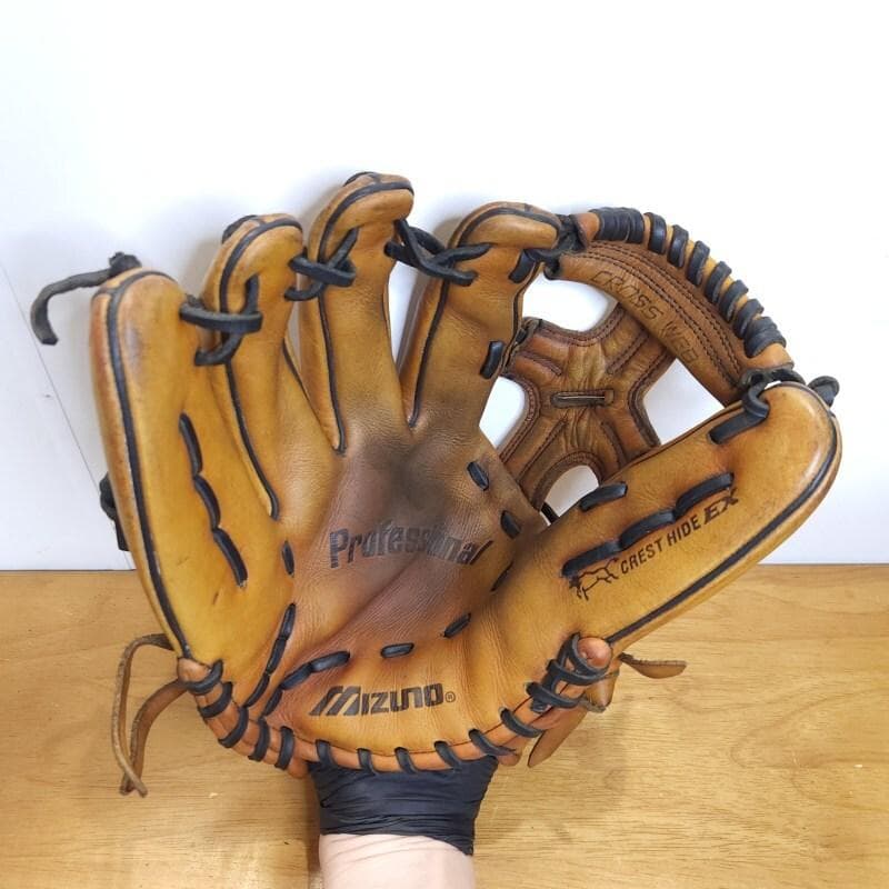 ミズノ 松井秀喜モデル 限定 ゴジラ型ウェブ 左投げ用 外野用 軟式グローブ