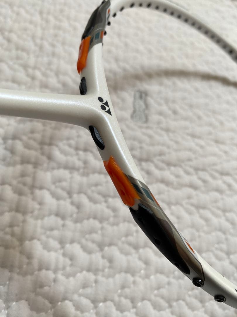 ヨネックス ボルトリック70 Etune 4UG5 ラケット　YONEX