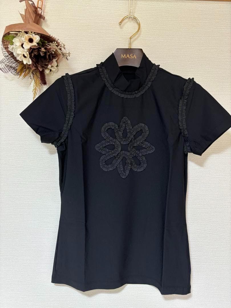 【新品】サウスケープゴルフ　ハイネック花モチーフ・トップス半袖