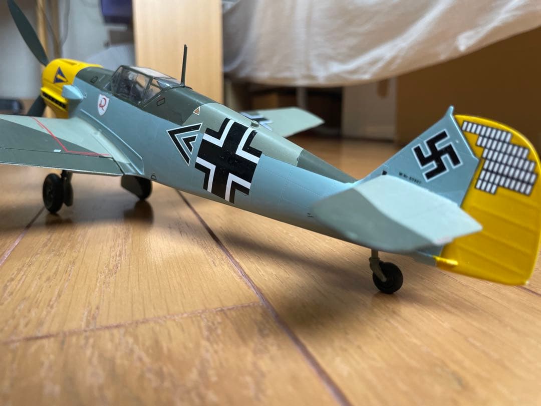 エデュアルド1/32 メッサーシュミットBf109 ドイツ戦闘機プラモデル完成品