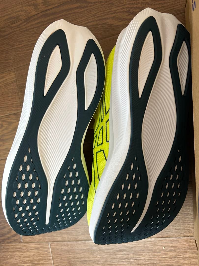 ASICS ランニングシューズ エボライドスピード3 26.5cm