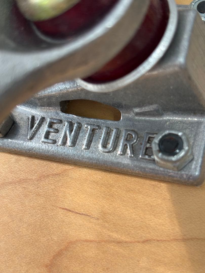 アンチヒーロー スケートボード スケボー ベンチャー VENTURE