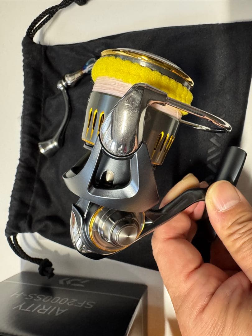 Daiwa AIRITY SF2000SS-H スピニングリール
