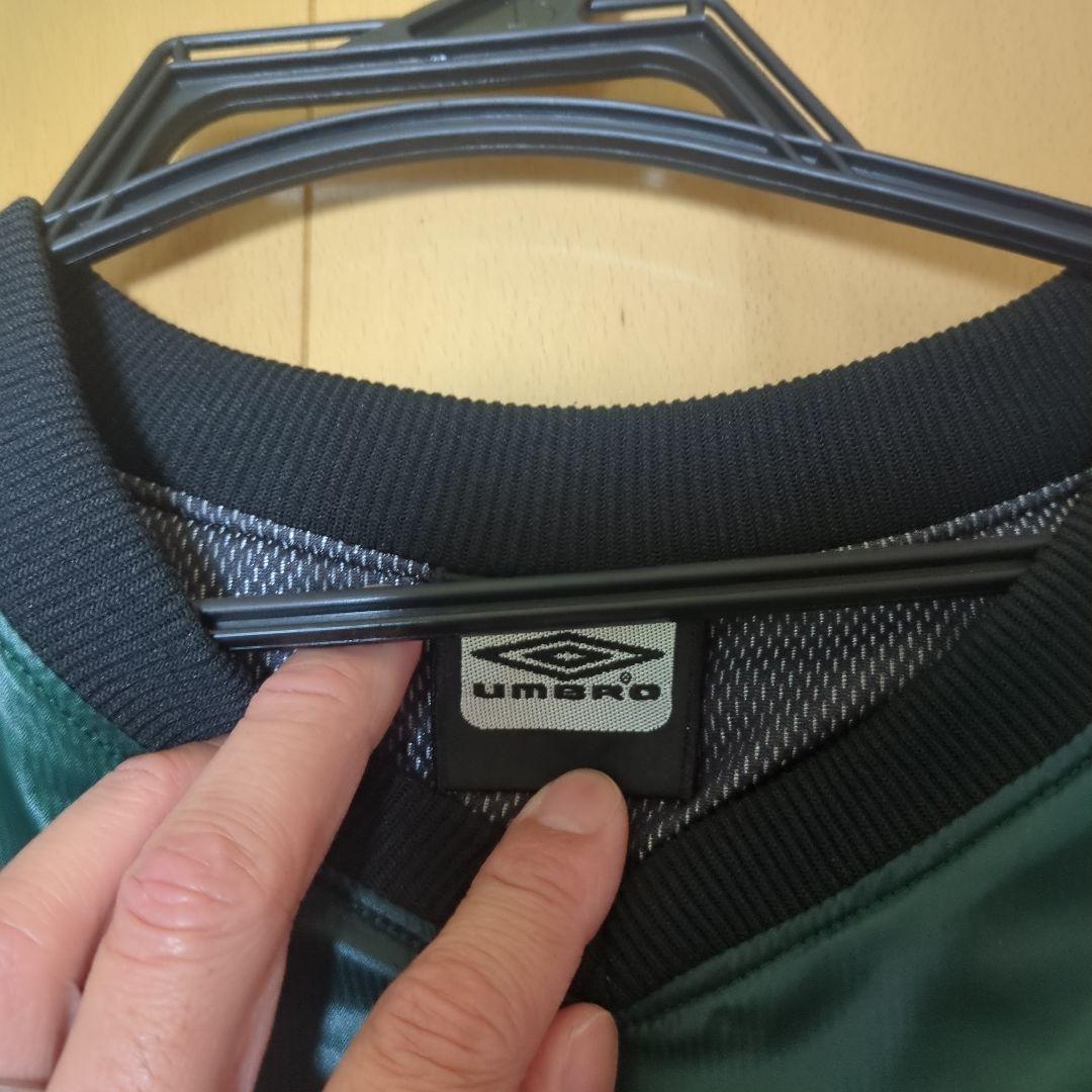 値引不可☆希少♥美品♥アンブロ　UMBRO　中綿　ピステ