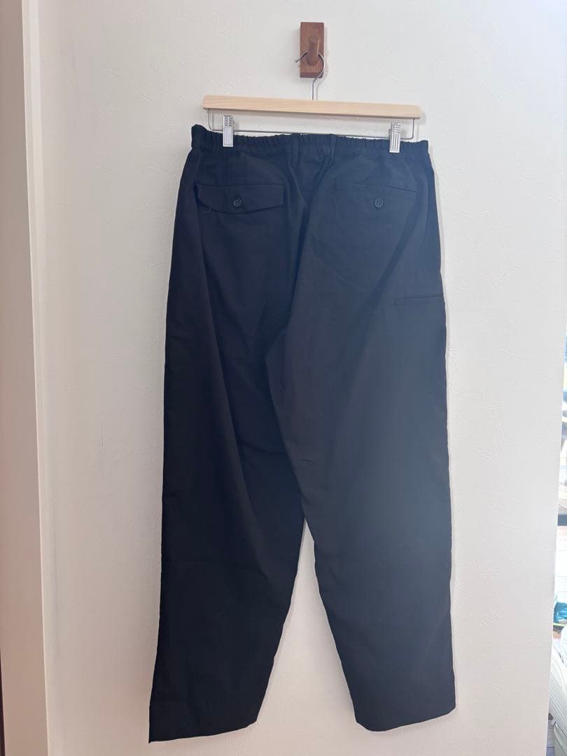 8g shoot ワンタックストレッチパンツ　クロ　M
