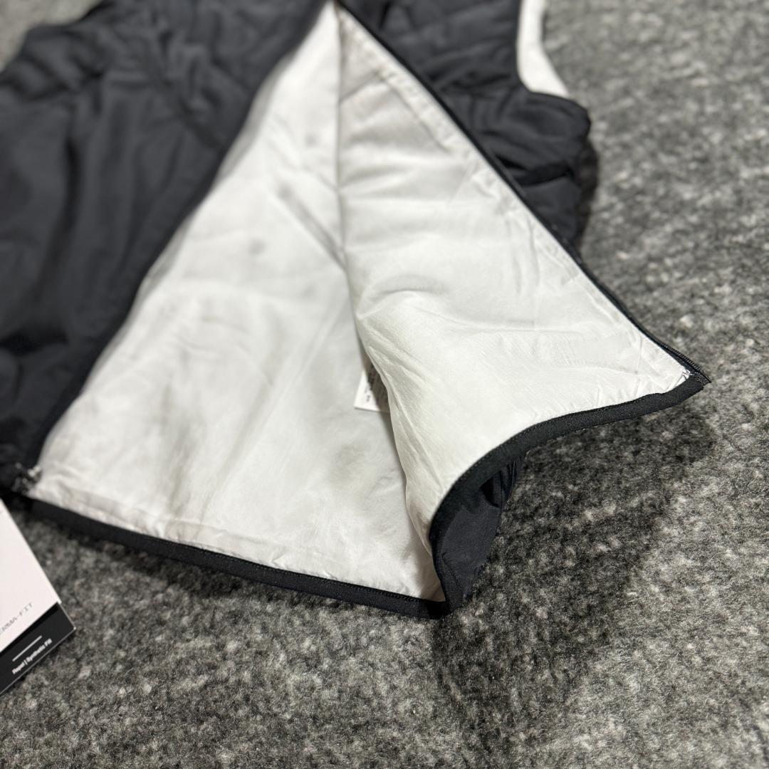 新品 ナイキ ランニング ベスト Msize 黒 メンズ 保温 撥水 ステッチ