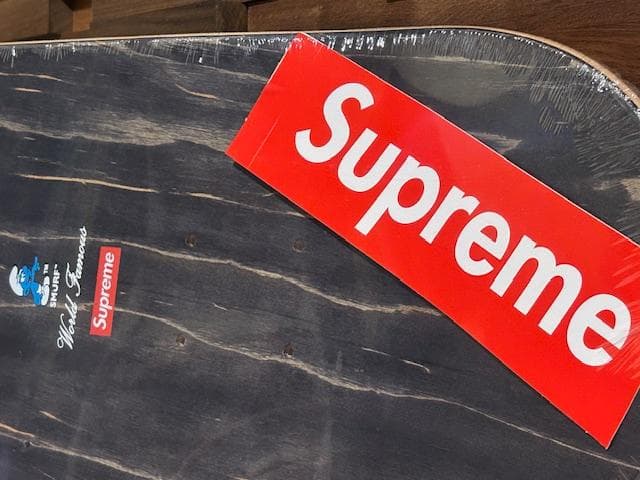♪送料無料★Supreme★希少★デッキ★Smurfs★2022AW★赤★新品♪