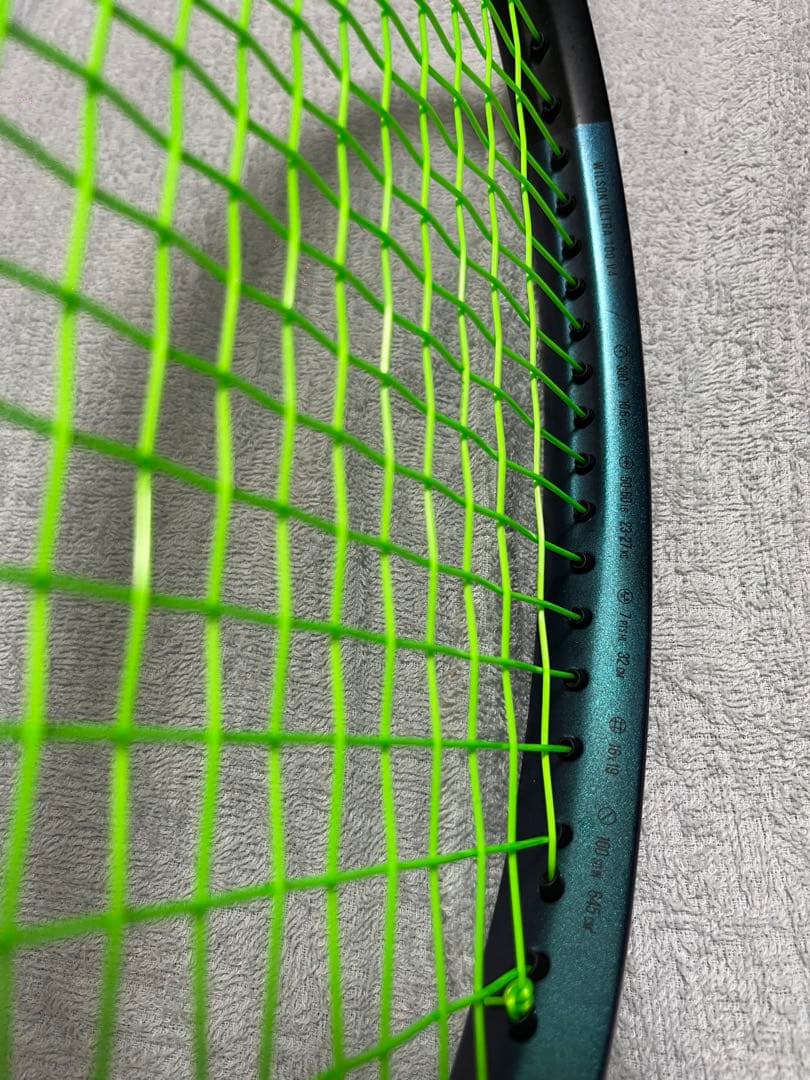 Wilson ULTRA100 V4テニスラケット