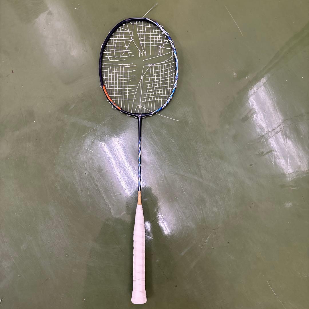 ヨネックス　アストロクス100zz 4ug5【ジャンク品】