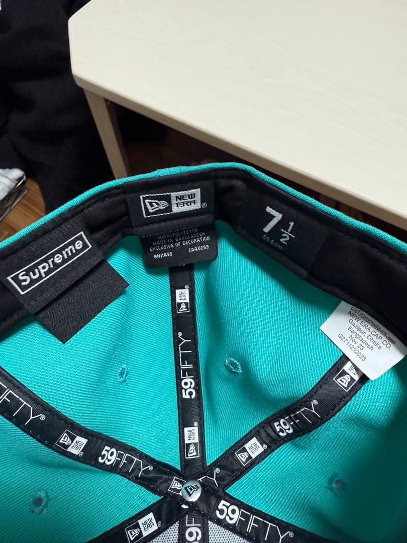 ウェア Supreme Gold Cross S Logo New Era \"Teal\"
