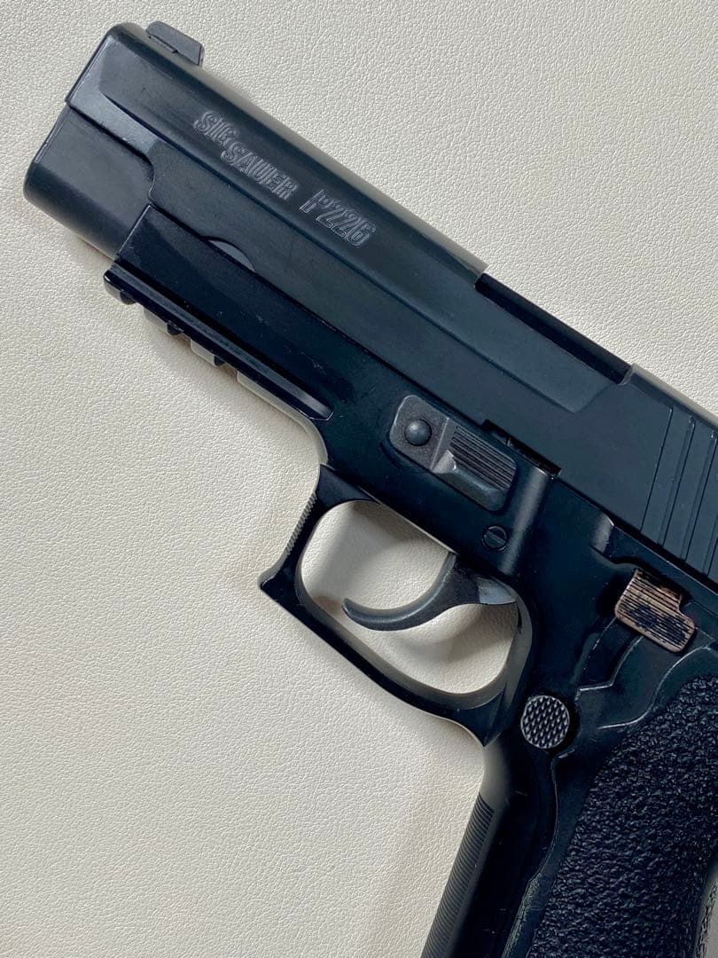 【週末セール】点検済　東京マルイ　p226 e2 ガスブロ