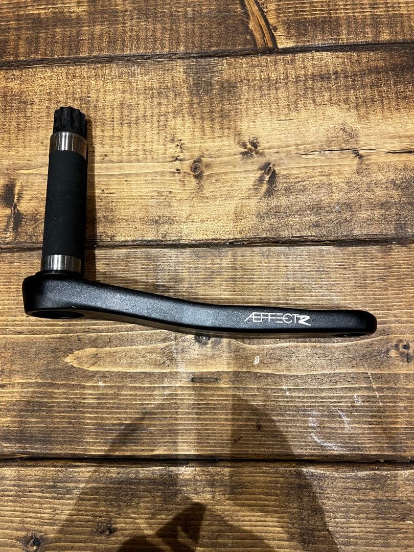 RACEFACE AFFECT R クランク　AbsoluteBlack 28T