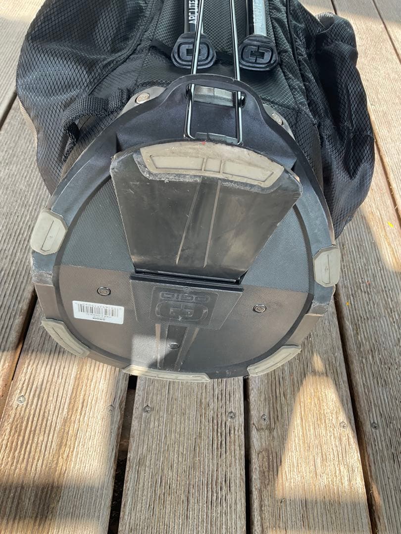 OGIO オジオ スタンド式 キャディバッグ 軽量 口枠多分割 ゴルフバッグ