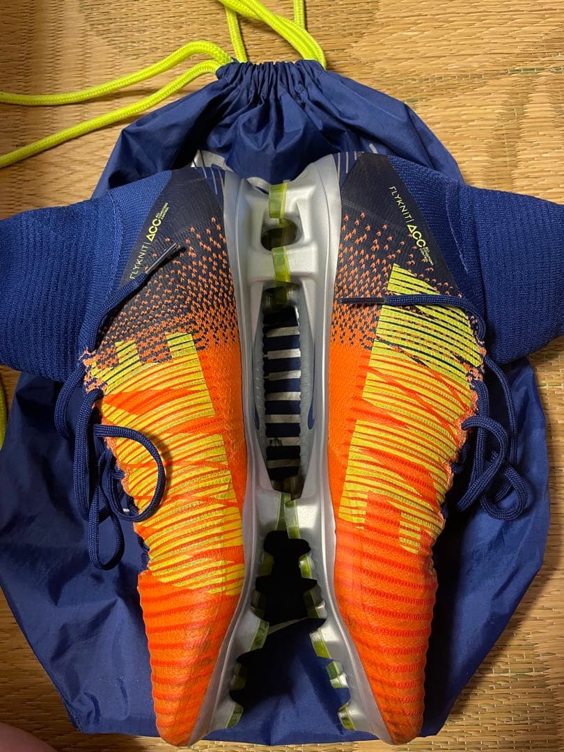 『本日この出品を取り下げます』NIKEマーキュリーアルスーパーフライ