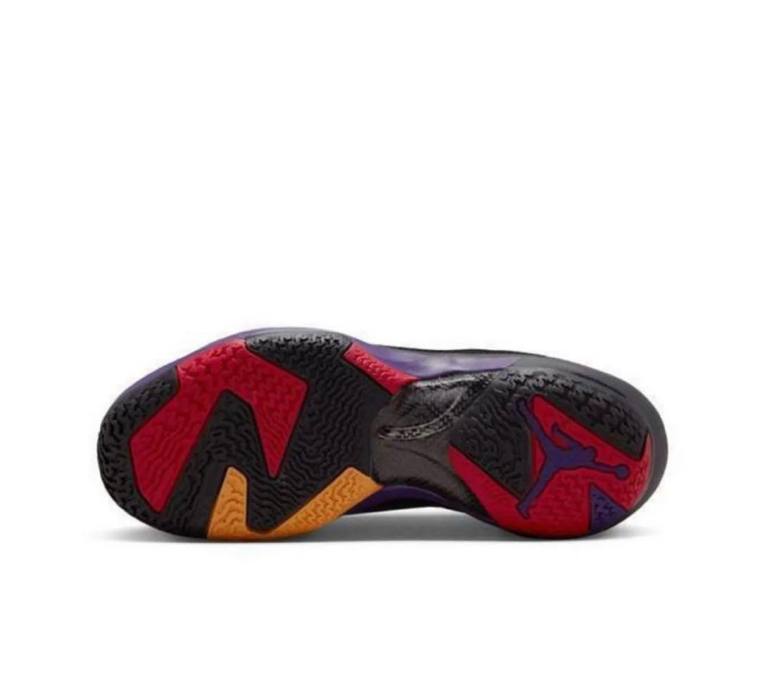 NIKE ナイキ AIR JORDAN XXXVII GS 26.0