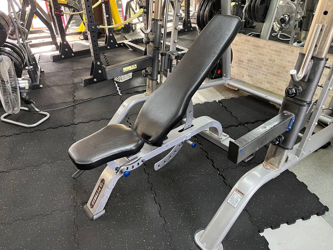 中古　Fitness 調整可能トレーニングベンチ