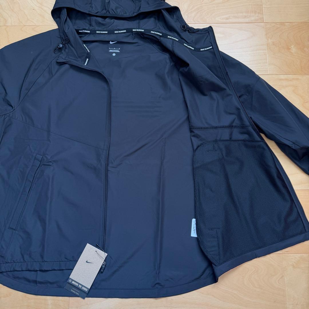 NIKEナイキ　ランニングジャケット　ウィンドブレーカー　黒　ブラック　XL新品