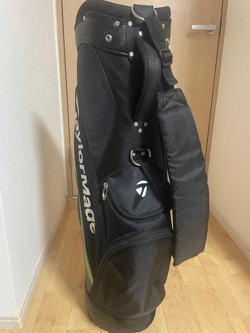 美品TaylorMade キャディバッグ 黒/緑 ゴルフ テーラーメイド