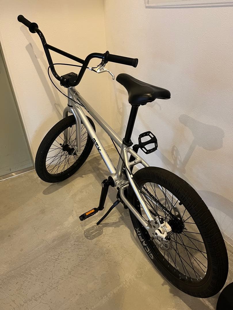 【引取限定】BMX自転車 20インチ シルバー ディスクブレーキ