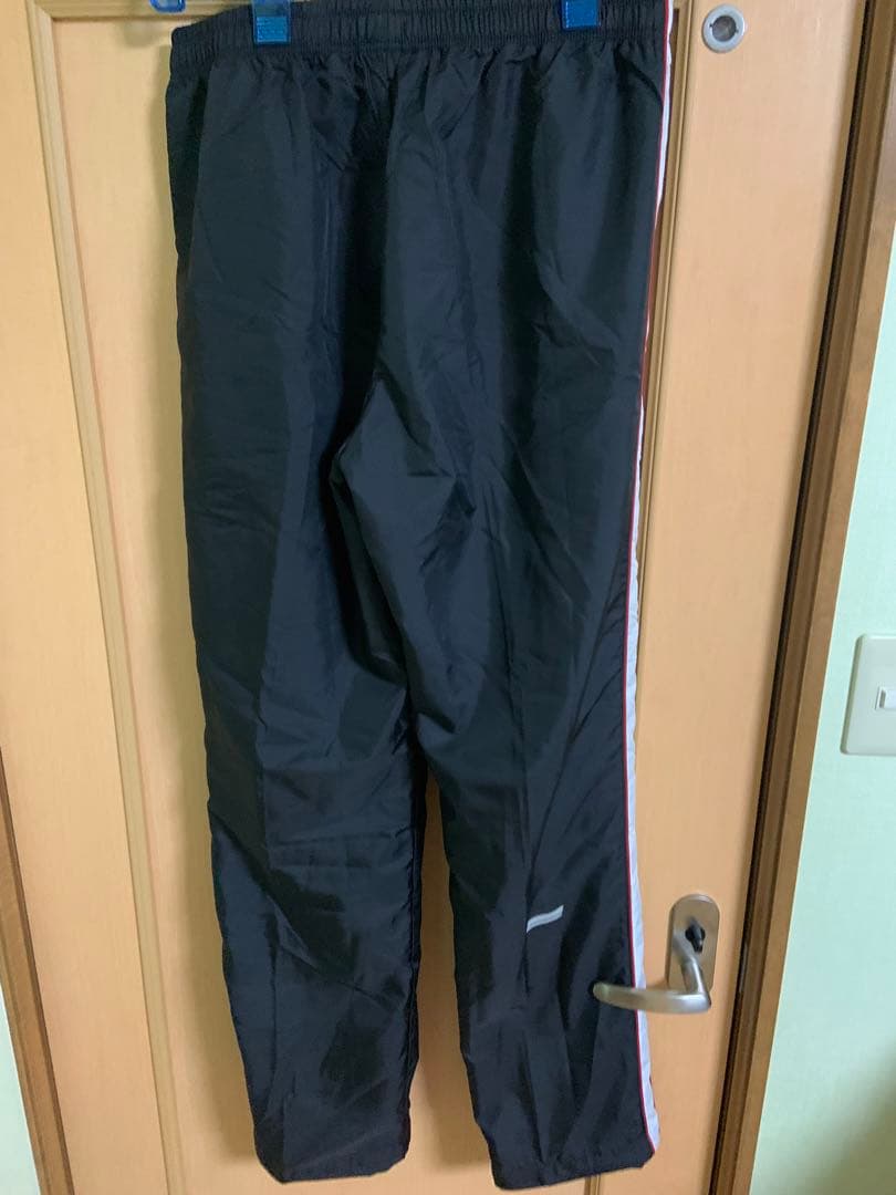アシックス　asics ウインドブレーカーパンツ
