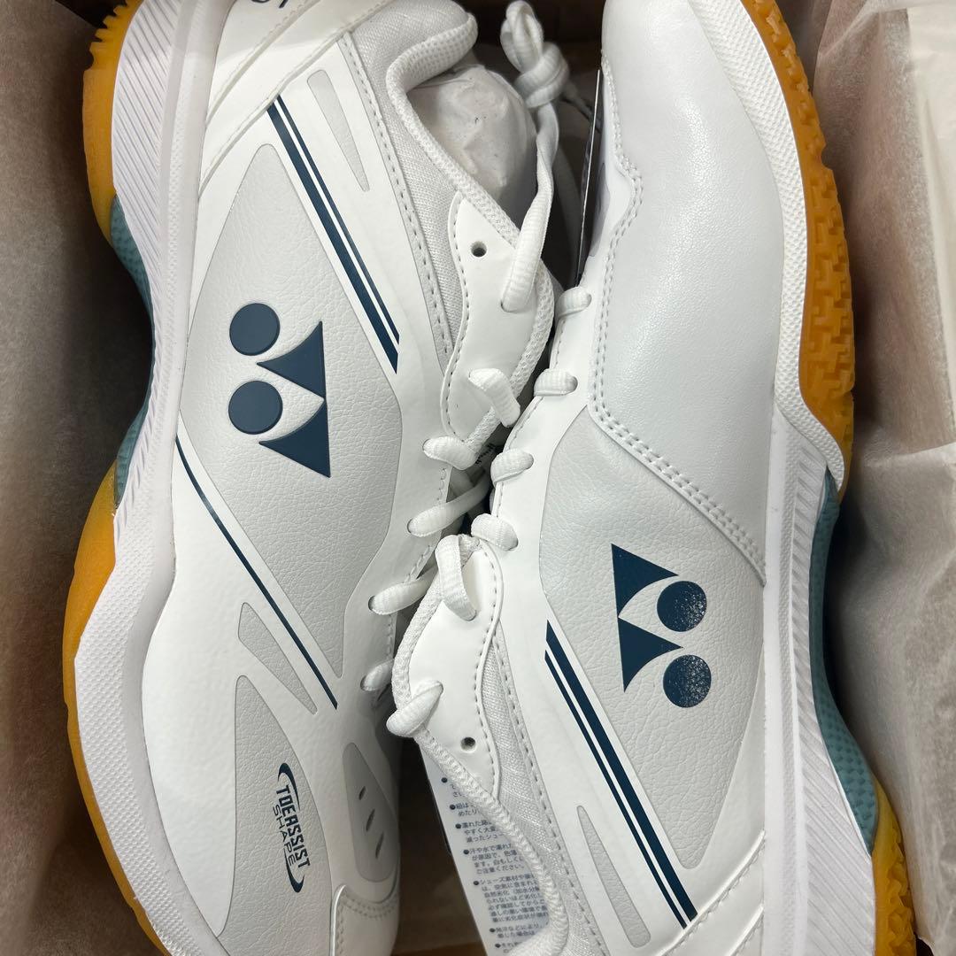 26.0㎝　65Z4ワイド　新品未使用　YONEX 　バドミントンシューズ