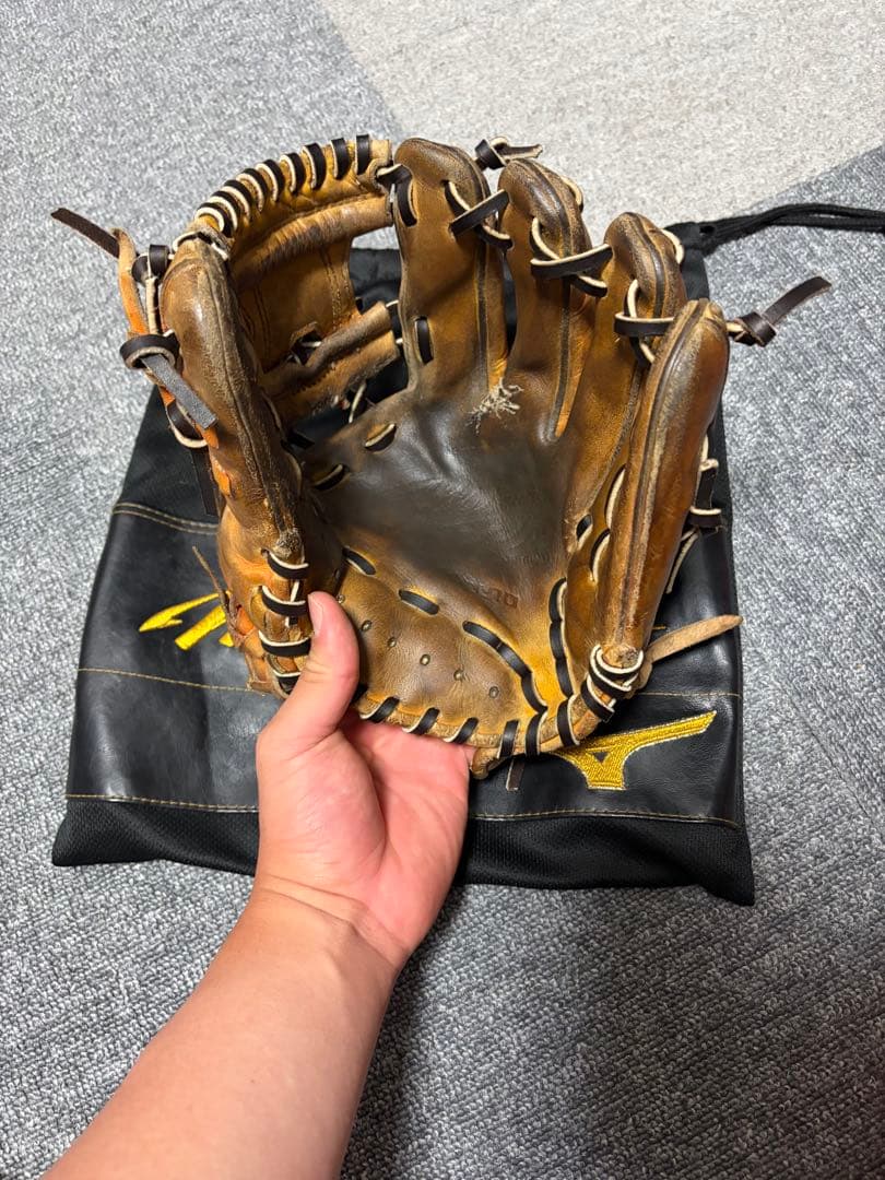 ミズノMizuno pro硬式グローブ/袋付き