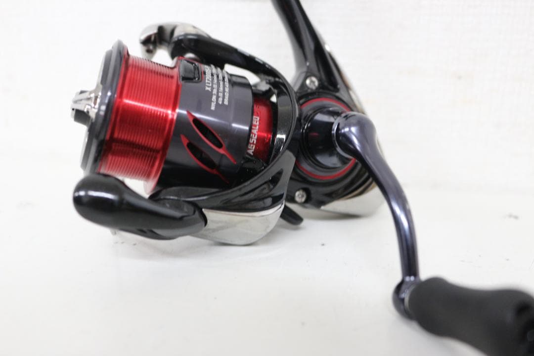美品 月下美人 X LT2000S-P スピニングリール ダイワ