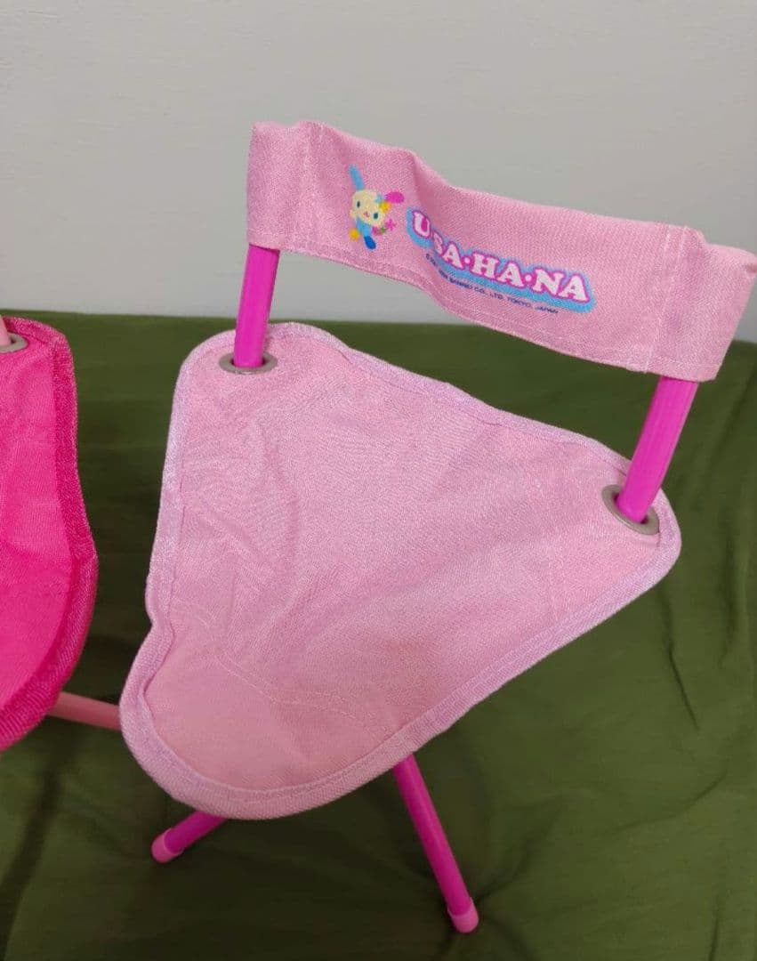 ☆新品☆　ハローキティ　ウサハナ　アウトドアチェア　折りたたみ三脚椅子　レトロ