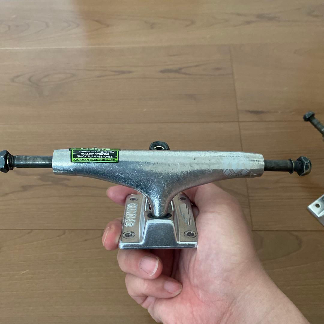 thunderトラック light 147 ブッシュ、カップワッシャー無し