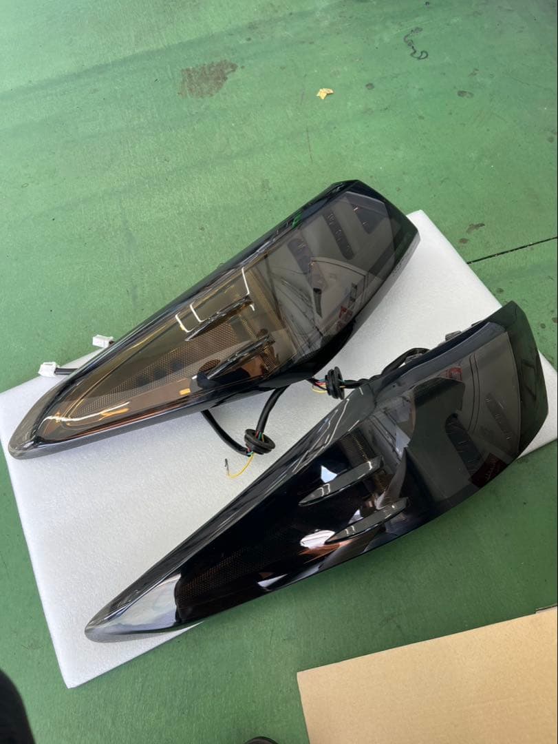 Valenti Jewel LED Tail Lamp Revo 70カムリ