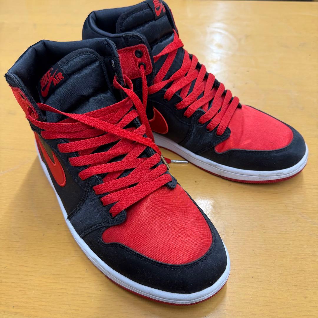 シューズ(男性用) NIKE WMNS AIRJORDAN 1 HIGH OG SATIN BRED