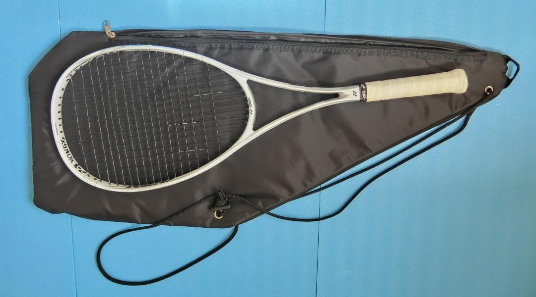 【美品】名器　YONEX ヨネックス NANOFORCE 8V 白 ソフトテニス